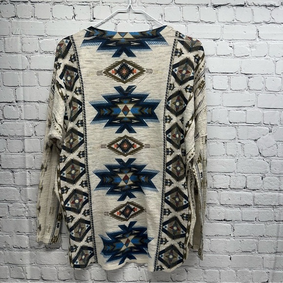 Vocal Cream and Blue Aztec Sweatshirt size medium - Picture 2 of 7